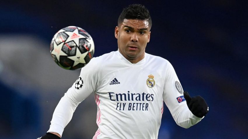 Casemiro à Manchester United : Indemnité de transfert, contrat, salaire, numéro de maillot, âge et débuts