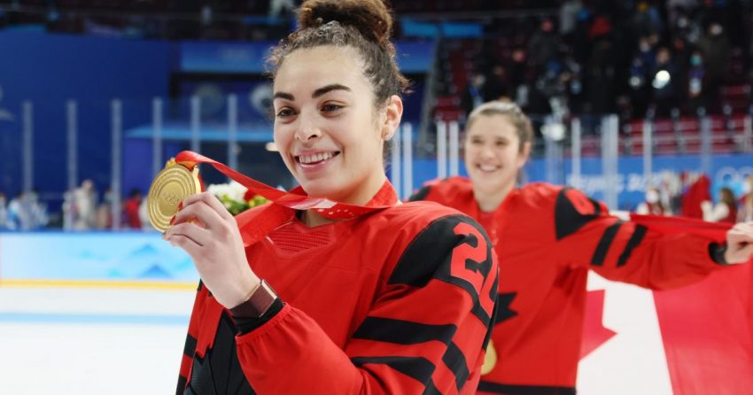 Qui est Sarah Nurse ? L'attaquante d'Équipe Canada devient la première femme à figurer sur la couverture du jeu vidéo NHL