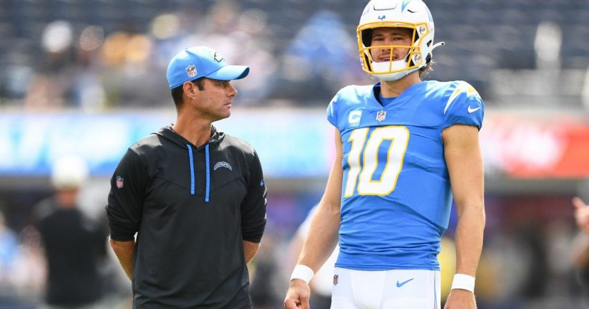 Brandon Staley, Justin Herbert expliquent la décision de garder le QB des Chargers en fin de match lors de la défaite cuisante contre les Jaguars : 'Je ne voulais pas abandonner mon équipe'