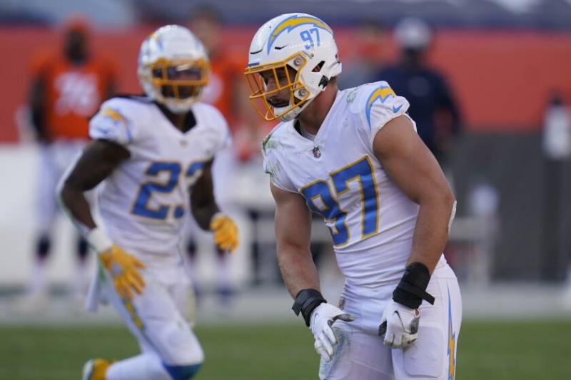 Chargers : Joey Bosa opéré !