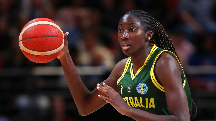 Coupe du monde de basket-ball féminin FIBA 2022 : les Opals australiennes battent le Canada lors d'une remontée palpitante