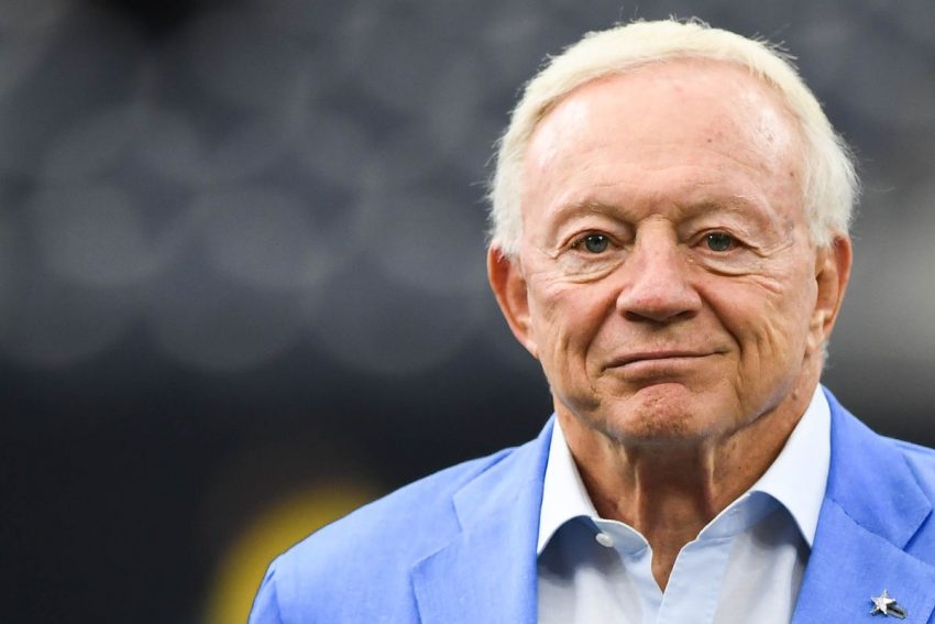 Cowboys : Jerry Jones veut une polémique au poste de quarterback