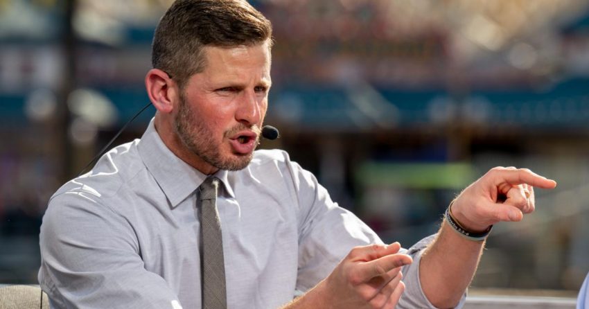 Dan Orlovsky a-t-il pété pendant "Monday Night Football" ? Le diffuseur d'ESPN émet un son peu flatteur pendant l'avant-match Titans-Bills