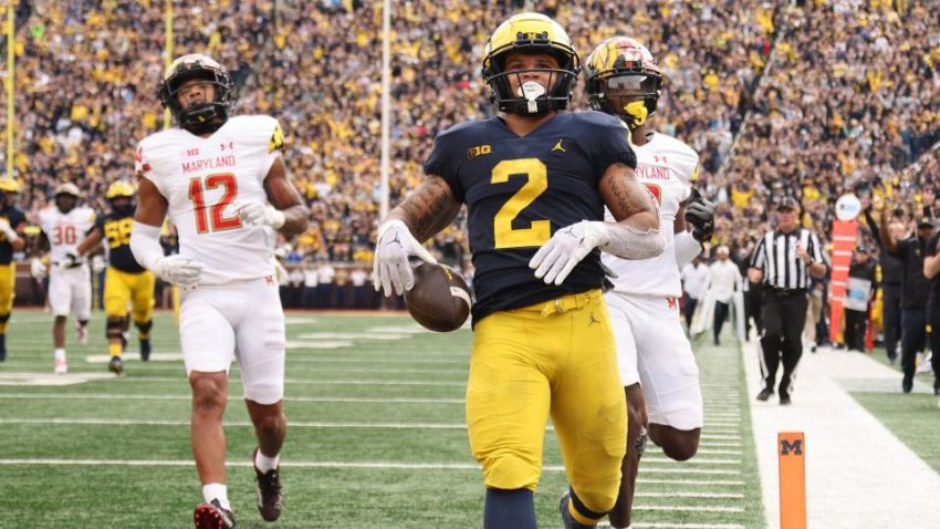 Image de la cinquième semaine des playoffs de football collégial : Ohio State flexes Big Ten, national title muscle