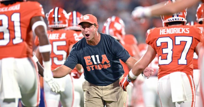 La série de victoires à domicile de Clemson en ligne : Décortiquer la domination des Tigers dans la Vallée de la Mort