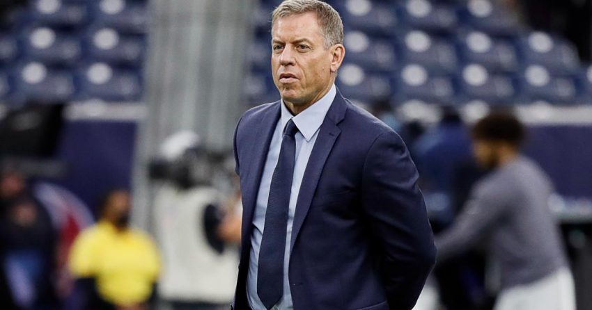 Le salaire de Troy Aikman : Combien gagne l'annonceur d'ESPN grâce à son contrat massif ?