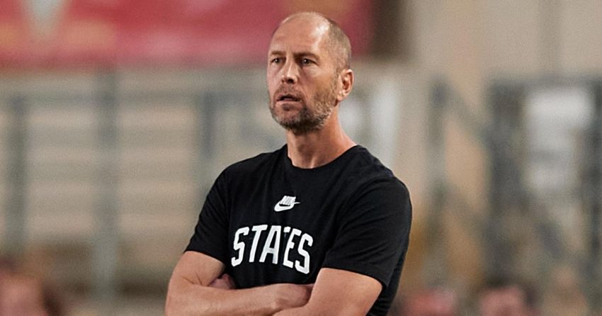 Les fans de l'USMNT qui font pleuvoir la pression sur la jeune équipe des États-Unis n'aident jamais aux préparatifs de la Coupe du monde