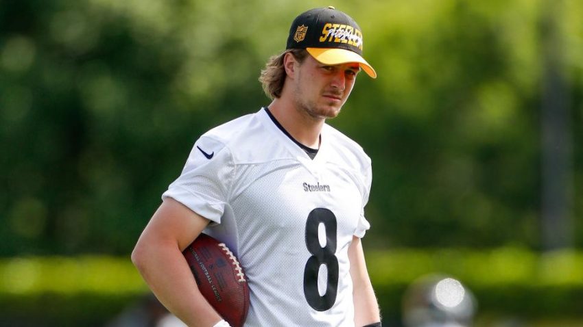 Pourquoi Kenny Pickett pourrait être le Justin Herbert de cette année - si les Steelers le laissent jouer en tant que rookie