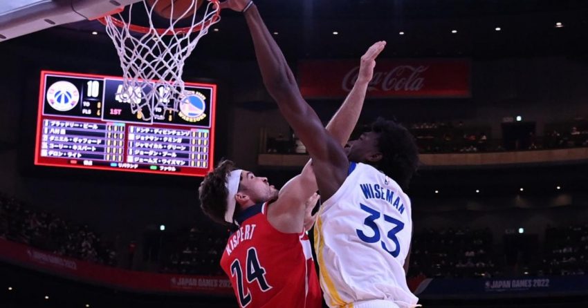 Pourquoi la prestation de James Wiseman contre les Wizards en pré-saison donne le vertige à Steve Kerr des Warriors