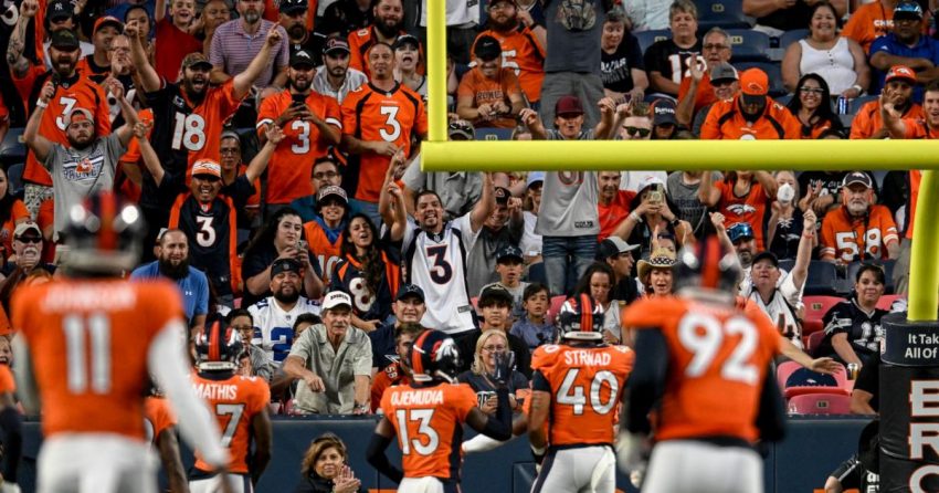 Pourquoi les fans des Broncos comptent-ils l'horloge de jeu ? Comment les malheurs de Nathaniel Hackett dans la gestion du jeu ont suscité des chants à Denver