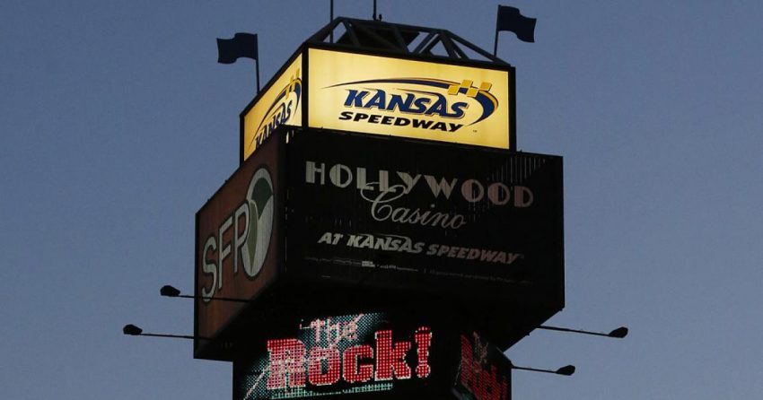 Sur quelle chaîne est diffusé le NASCAR aujourd'hui ? Horaire télé, heure de début du Hollywood Casino 400