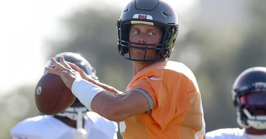 Tom Brady lâche une vidéo hype expliquant pourquoi il est revenu pour la saison 2022 avec les Buccaneers