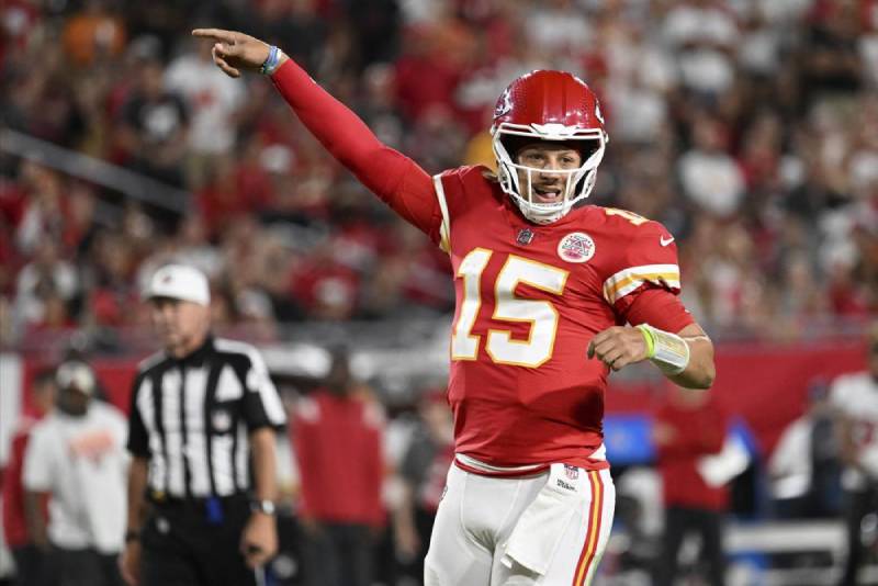 Buccaneers – Chiefs (31-41) : Patrick Mahomes et Andy Reid passent la seconde