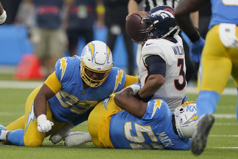 Chargers – Broncos (19-16 a.p.) : au pied, au forceps et blessé