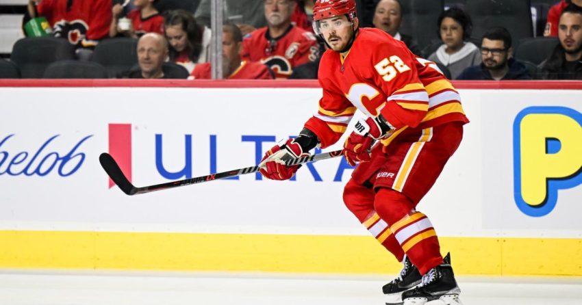 Détails du contrat de MacKenzie Weegar : Les Flames donnent au plus récent défenseur une prolongation de huit ans