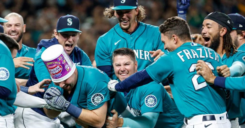La sécheresse des playoffs est terminée, les Mariners sont " à l'aube de quelque chose d'assez spécial " à Seattle