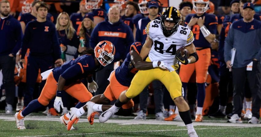 Les difficultés de l'attaque de l'Iowa s'affichent pleinement avec un drive bizarre de field goal contre Illinois