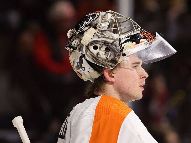 Carter Hart sur le carreau?