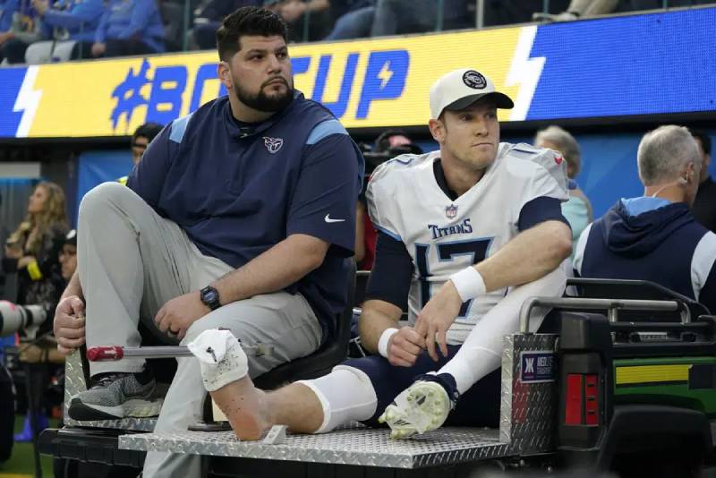 Titans : saison régulière terminée pour Ryan Tannehill, incertitude pour les playoffs