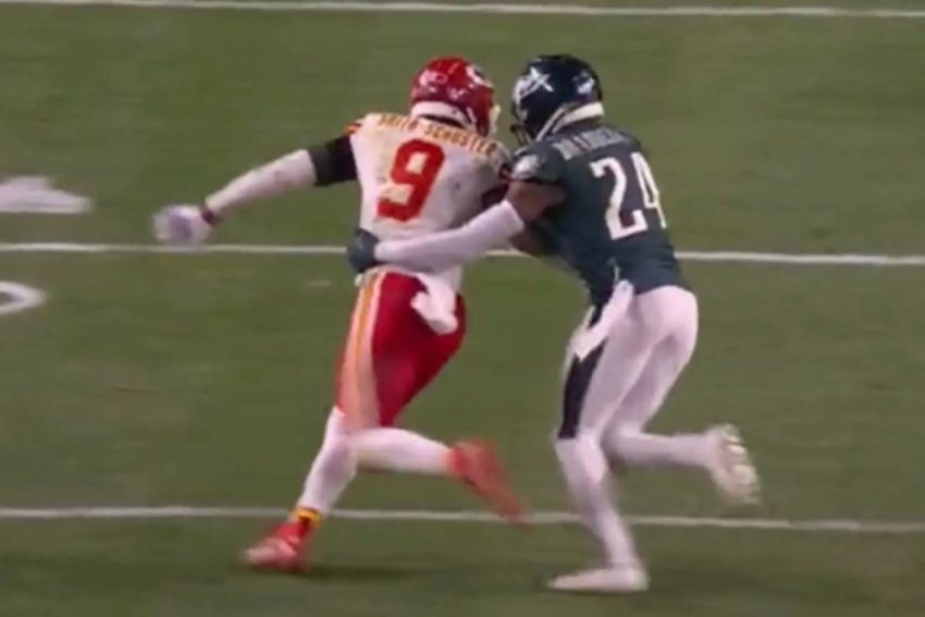 JuJu Smith-Schuster Signs Free Agent James Bradberry on Valentine's Day
