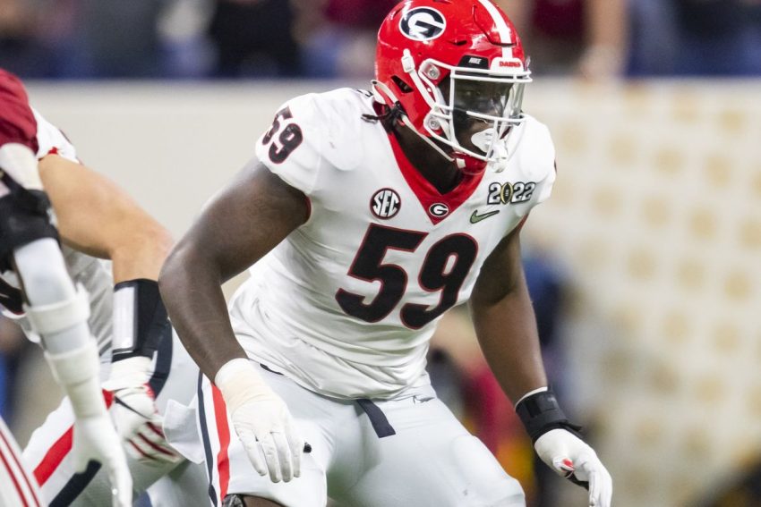 Examining Broderick Jones' Speed and Power as an Offensive Tackle