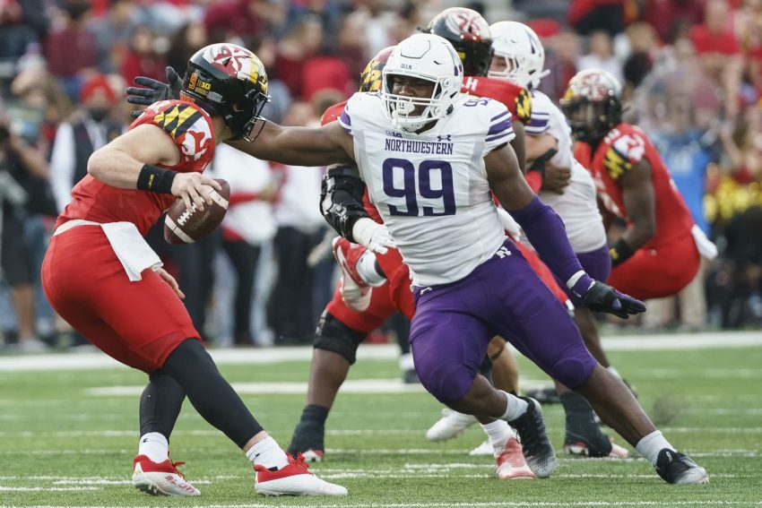 Adetomiwa Adebawore: A Closer Look at His Defensive Line Play.