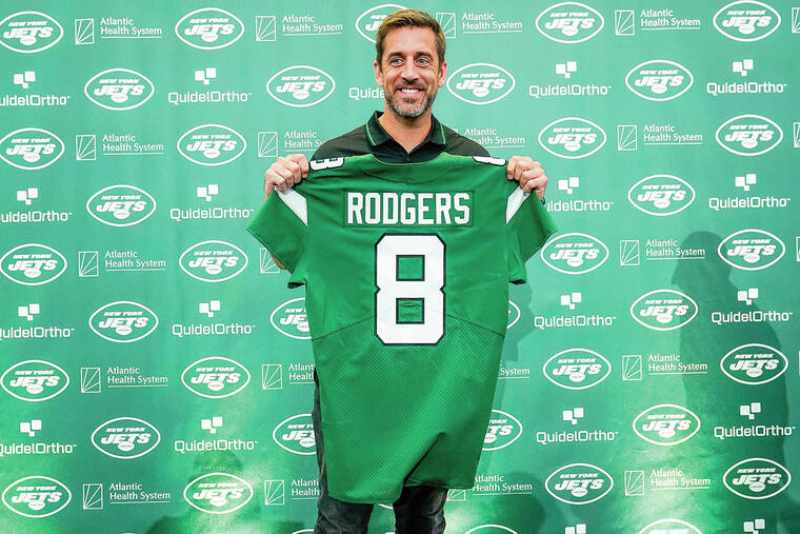 Aaron Rodgers Makes Debut as Jets Take on Bills, Chiefs Open Season Against Lions