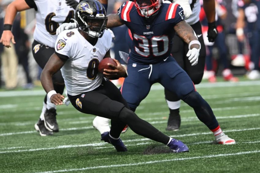 John Harbaugh (Ravens) affirme que Lamar Jackson sera prêt à lancer et à courir quand cela sera nécessaire.