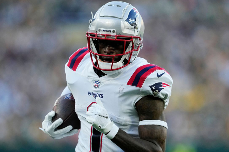 DeVante Parker Signe Extension de Contrat avec les Patriots le 29 Juin