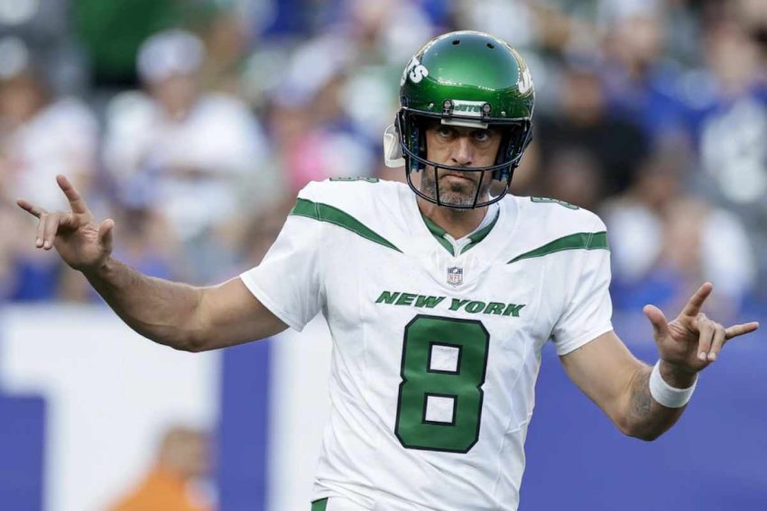 Aaron Rodgers Leads Packers to Successful Preseason Opener on Saturday