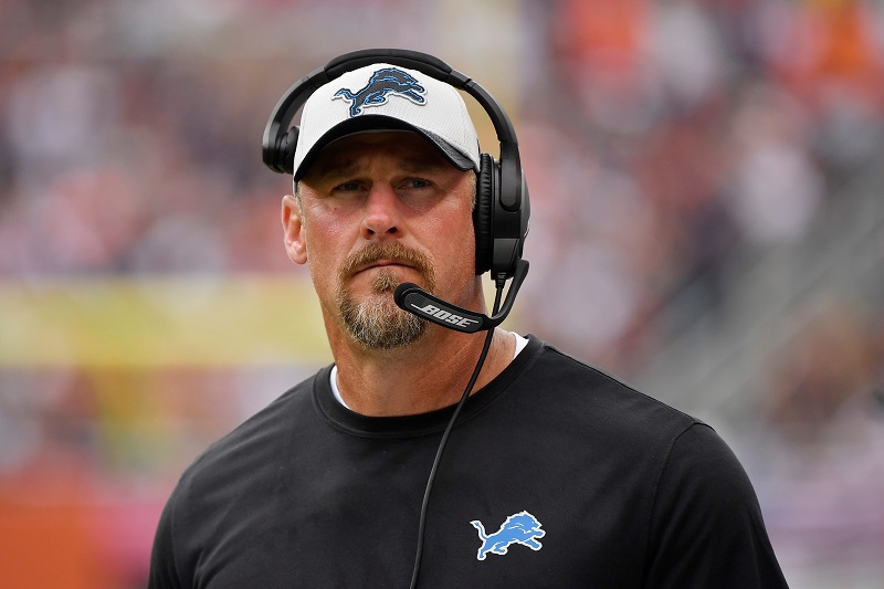 Dan Campbell veut un lion vivant sur le bord du terrain.
