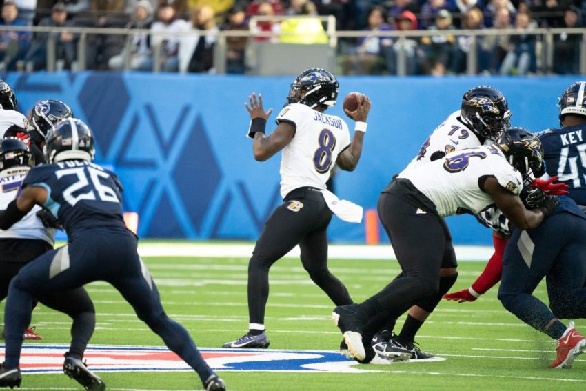 Baltimore Ravens Remportent le Match 24-16 Contre les Tennessee Titans grÃ¢ce Ã  Lamar Jackson