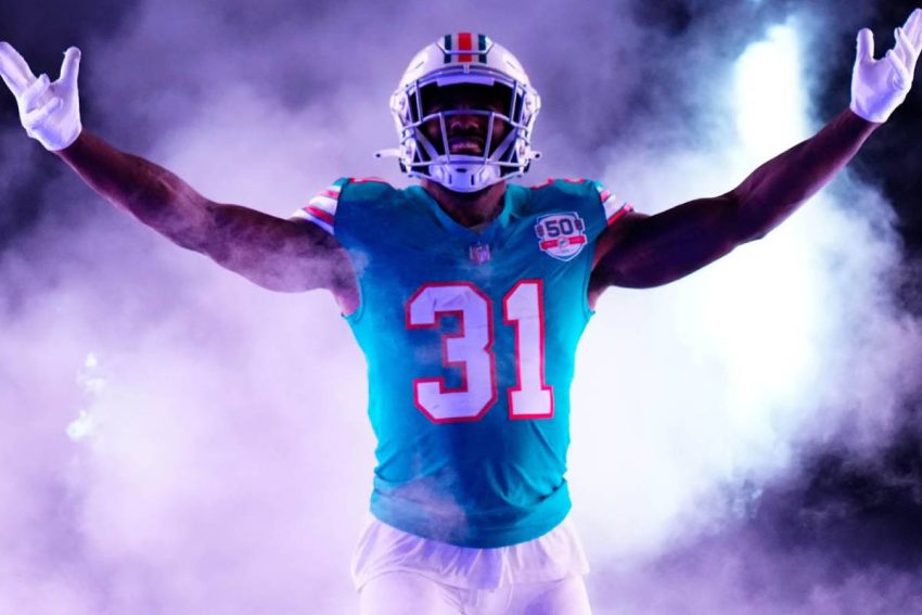 Raheem Mostert Named NFL Player of the Week for Week 6