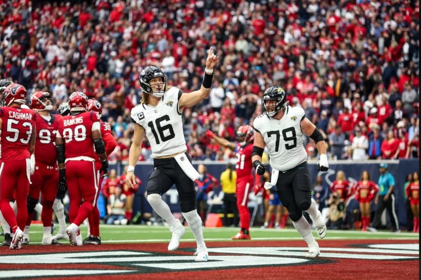 Jacksonville Jaguars Remportent le Match contre les Texans grâce à un Touchdown de Trevor Lawrence à la Fin