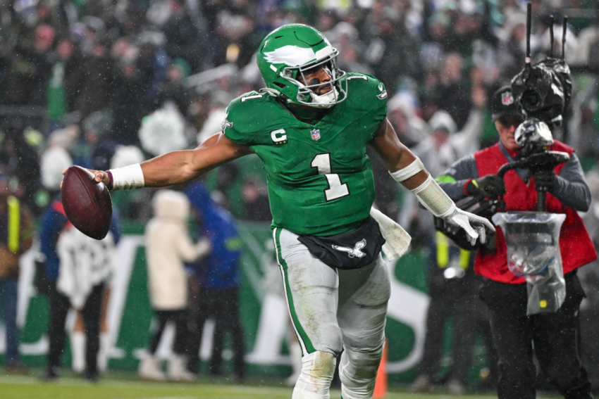 Jalen Hurts mène les Eagles à une victoire de 37-34 contre les Bills