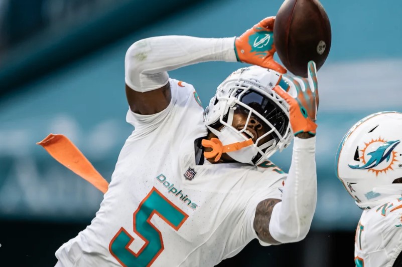 Las Vegas Raiders Perdent à Jacksonville Jaguars 20-13, Jalen Ramsey Clé de la Victoire