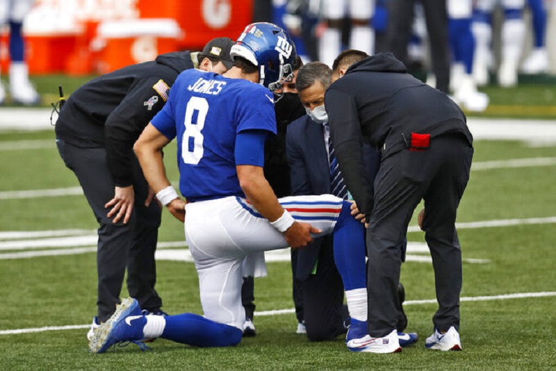Les Giants de la NFL recherchent un quarterback lors du petit déjeuner