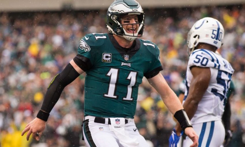 Les Rams font l'acquisition de Carson Wentz