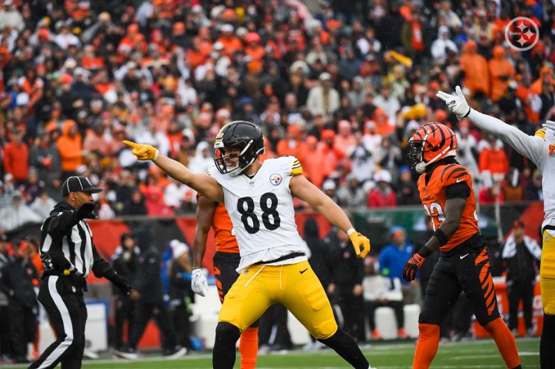 Pittsburgh Steelers Remportent le Match 10-16 contre les Cincinnati Bengals grâce à une Performance Offensive Réussie