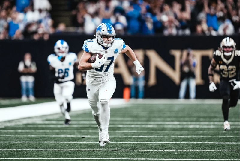 Sam LaPorta Leads Saints to Narrow Loss Against Lions (28-33)