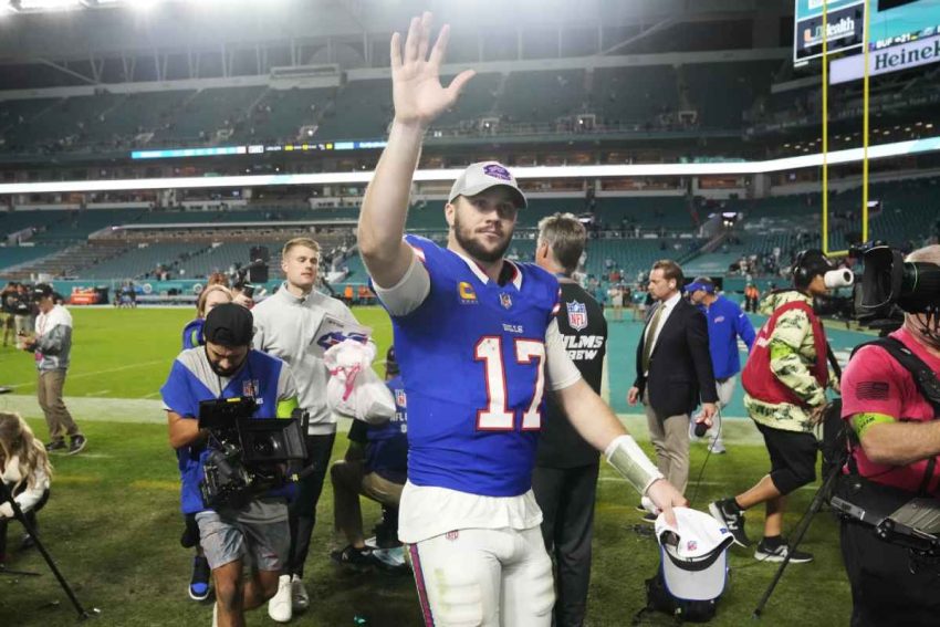 Josh Allen Leads Bills to 14-21 Victory Over Dolphins with Late Tua Tagovailoa Touchdown