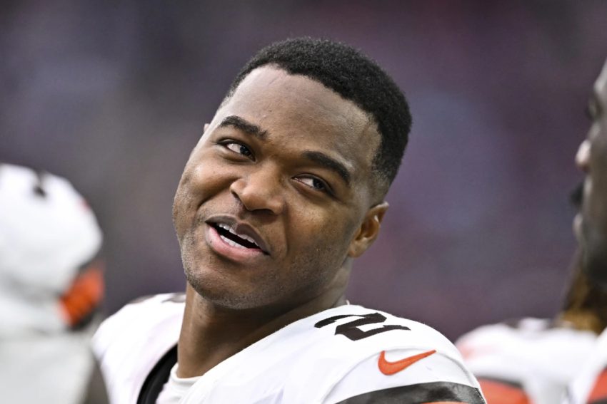 "June 27 NFL Update: Receivers Seeking Major Contracts"