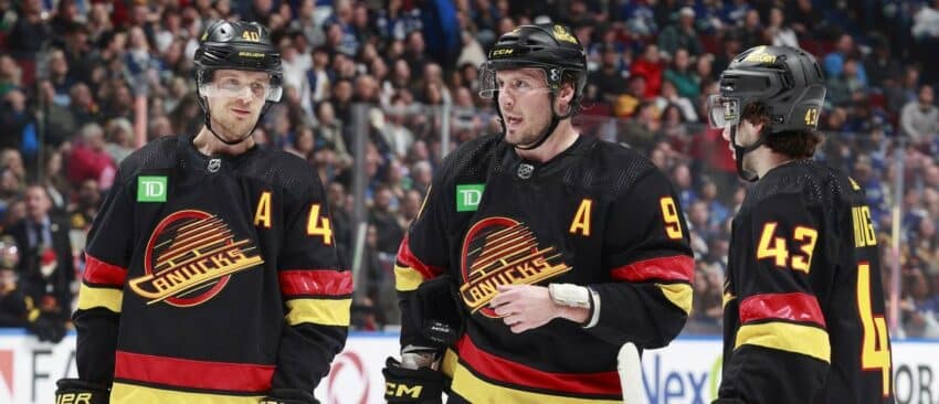 Prévision des Points : Projections Supérieures/Inférieures pour les Équipes de la LNH Canadienne pour la Saison Régulière 2024-25