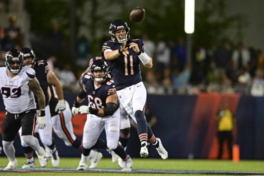 Brett Rypien Shines in Bears-Texans Game (21-17) Despite Thunderous Skies