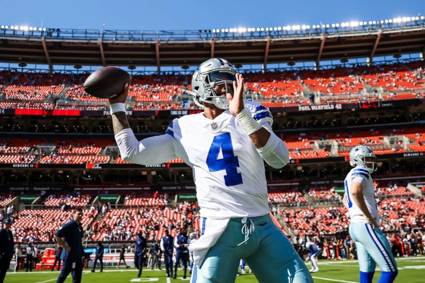 Dak Prescott Outperforms Deshaun Watson in All Aspects as Dallas Cowboys Beat Cleveland Browns 33-17