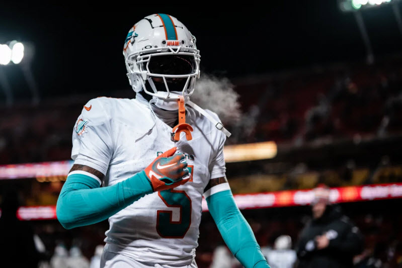 Jalen Ramsey Breaks the Salary Record for Cornerbacks