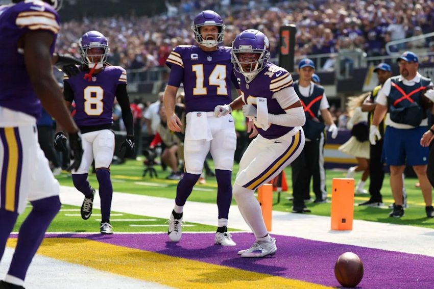 Sam Darnold Leads Vikings to a 31-7 Victory Over Texans