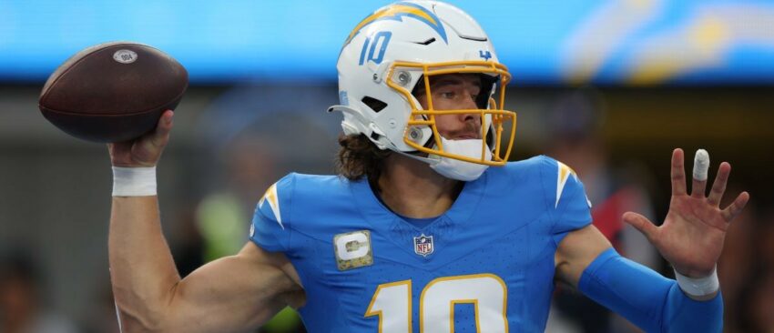 Cotes du Football du Lundi Soir, Aperçu des Paris: Prédictions pour le match du 25 Novembre entre les Ravens et les Chargers