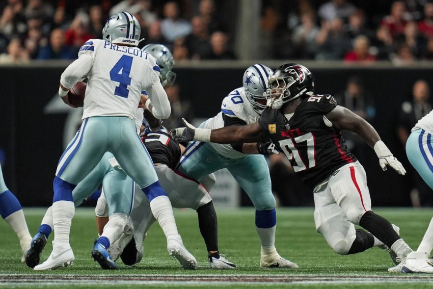 Dallas Cowboys and Dak Prescott in Crisis After 27-21 Loss to Falcons