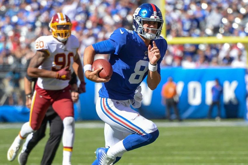 Daniel Jones Commits to the Minnesota Vikings